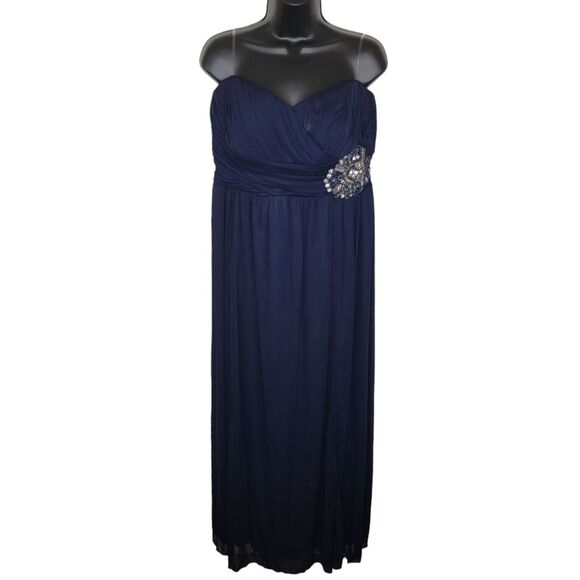 My Michelle Navy Blue Strapless beaded Embellished Gown size 16W - Picture 1 of 10